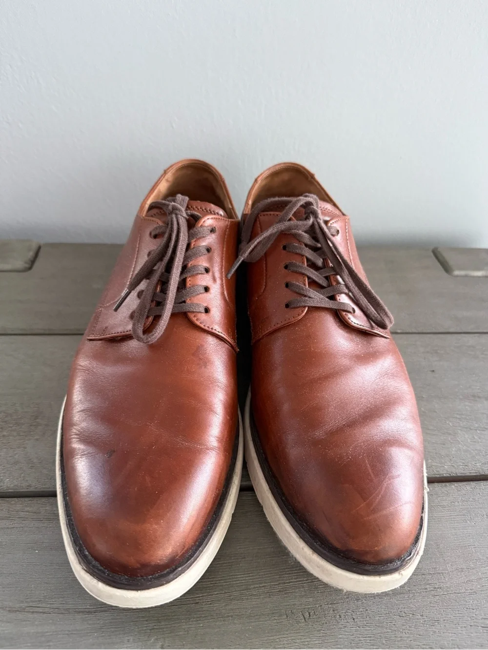 Allen Edmonds Carson Lace-up Hybrid Derby - Picture 3 of 8